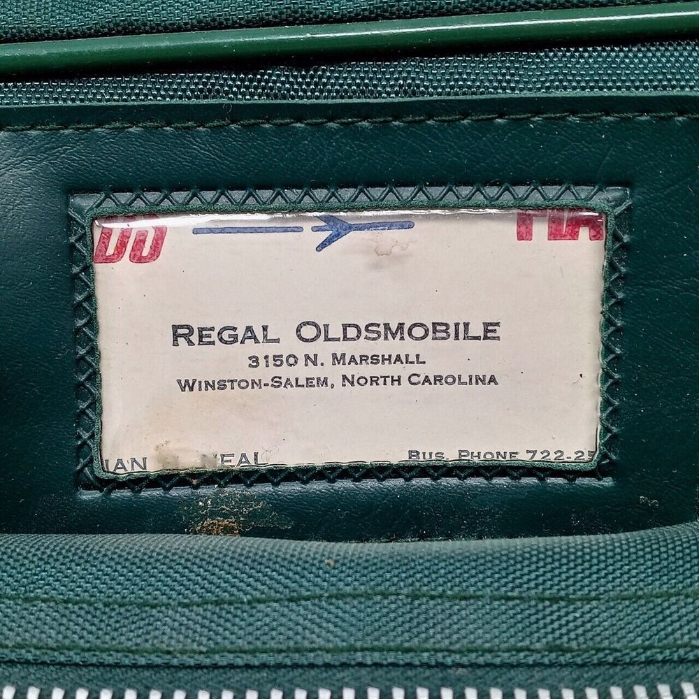 *READ* Vintage Oldsmobile Green Crossbody Side Shoulder Strap Travel Bag - Picture 3 of 16